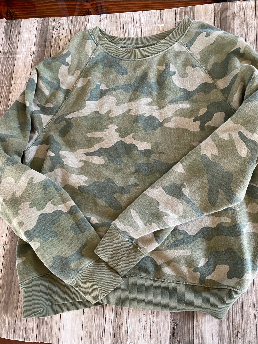 OLD NAVY CAMO TALL SWEATSHIRT